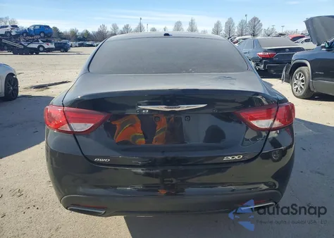 2015 Chrysler 200 S z USA, uszkodzony, nr VIN 1C3CCCDG5FN553398